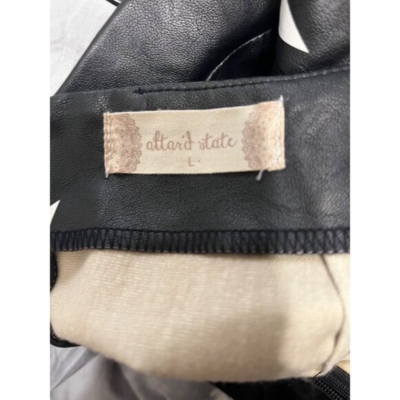 Star Print Faux Leather Mini Skirt With Back Zipper LARGE - Picture 4 of 5